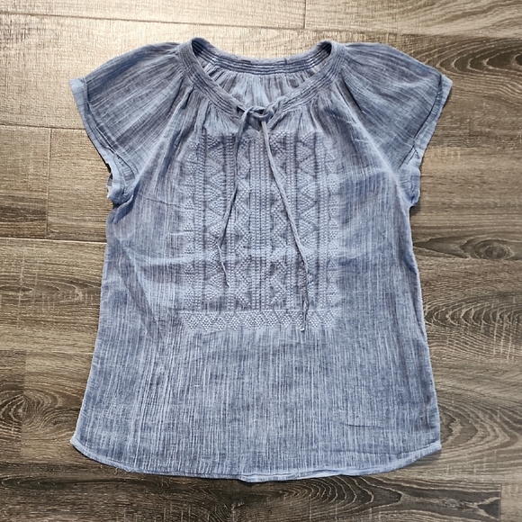Calvin Klein Tops - 💋 Calvin Klein Jeans peasant Top 💋